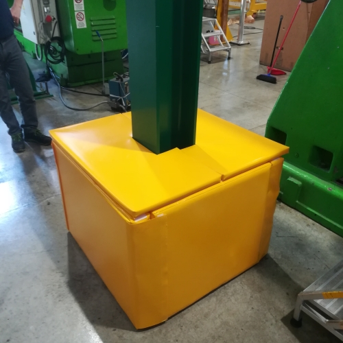 Basamento colonna industria